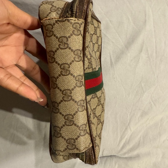 Vintage Gucci cosmetic bag - Picture 3 of 9